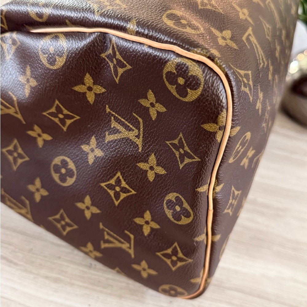 Louis Vuitton Vintage Monogram Speedy 35 - Picture 10 of 16